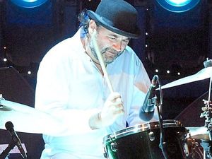 Supporting image for story: Andy Richardson: Drum up support and stick with the best