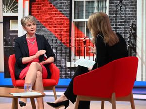 Supporting image for story: Cooper: Labour wants to cut migration levels but we have no specific target