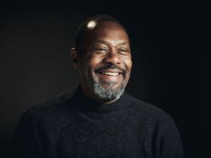 Supporting image for story: Sir Lenny Henry and other famous faces welcome the world to Commonwealth Games