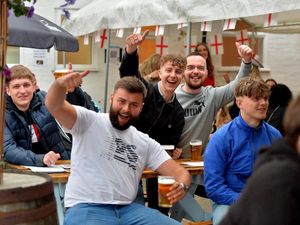 Supporting image for story: England v Scotland clash a big ‘draw’ for pubs as fans party