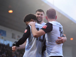 Supporting image for story: AFC Telford United 2 Halesowen 0: Boxing Day cheer for Bucks