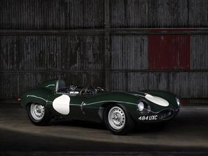 Supporting image for story: Early Jaguar D-Type race car could fetch £5.4 million at auction