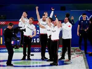 Supporting image for story: Great Britain settle for silver after defeat to Canada in men’s curling