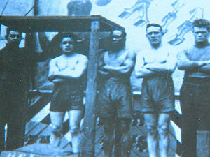 Supporting image for story: How Richie Woodhall traced a boxing legend