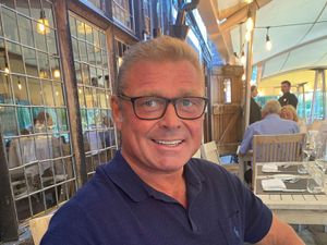 Supporting image for story: Pilot who crash-landed plane ‘owes his life’ to London’s Air Ambulance Charity