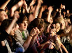 Supporting image for story: Tour sends Shockwaves through fans