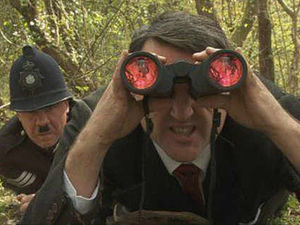 Supporting image for story: Inspector Drake film is no tall order for Alan