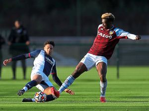 Supporting image for story: Steven Gerrard: Tim Iroegbunam needs to find his Aston Villa voice 