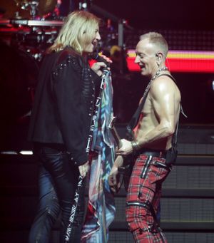 Def Leppard. Pictures by: Andy Shaw