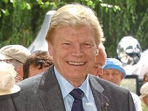 Supporting image for story: Man badly injured in Shrewsbury town centre town fall praises passers-by who came to his aid