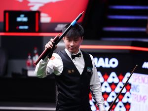 Supporting image for story: Ronnie O’Sullivan: Zhao Xintong can make Crucible history and become ‘megastar’