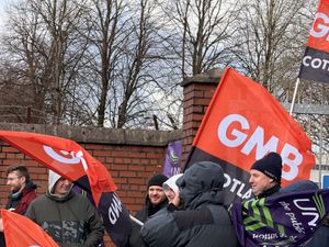 Supporting image for story: Scottish Water staff strike over pay dispute