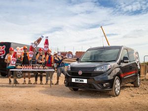 Supporting image for story: Brown sauce is the king of condiments, say van drivers