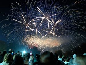 Supporting image for story: Watch: Sold-out fireworks extravaganza at Himley Hall provides banging entertainment for 20,000 revellers