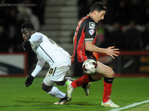 Supporting image for story: Aston Villa complete £3m Tommy Elphick deal