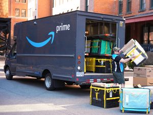 Supporting image for story: Amazon reaches £1.8bn settlement with Federal Trade Commission in Prime case