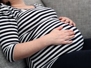 Supporting image for story: England’s chief midwife urges pregnant women to get coronavirus jab