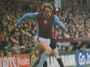 Supporting image for story: Aston Villa fans get calls from heroes