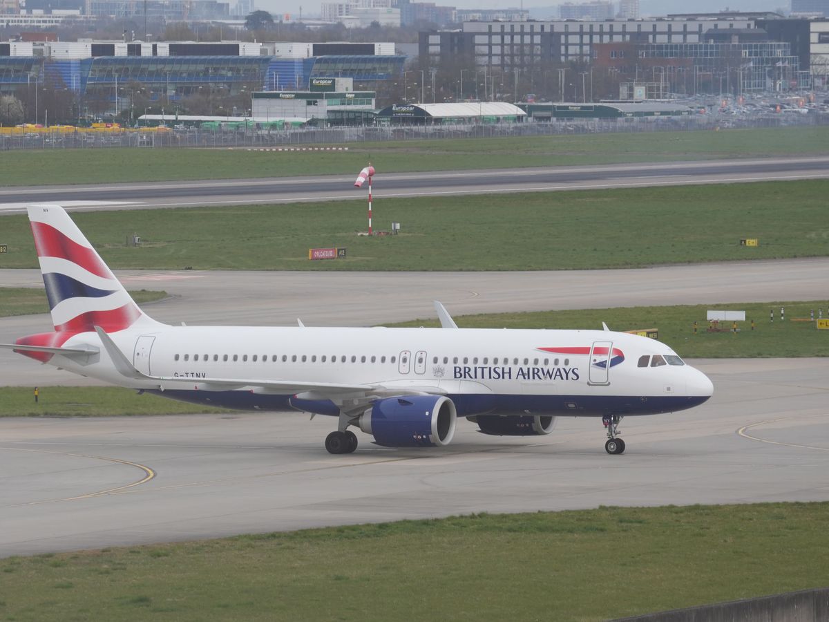 Heathrow unveils plans to add up to 10 million passengers by 2031