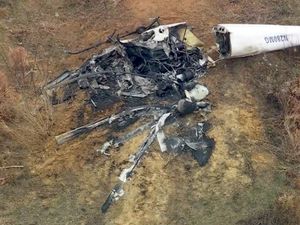 Supporting image for story: One killed in midair helicopter crash