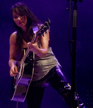 KT Tunstall. Pictures by: Andy Shaw