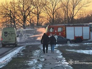 Supporting image for story: 15 killed in Russian strike on Dnipro as Zelensky announces more peace talks