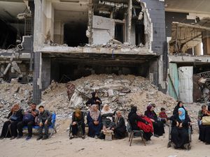 Supporting image for story: Hamas ‘ready for a ceasefire’ but only if a deal ends the war in Gaza