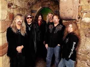 Supporting image for story: Molly Hatchet to play Bilston's Robin 2