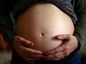 Supporting image for story: Pregnant women can take Covid vaccine ‘when potential benefits outweigh risks’