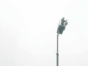 Supporting image for story: Worker stranded on cherry picker