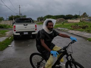 Supporting image for story: Flooding threat in Jamaica and Haiti from Hurricane Melissa