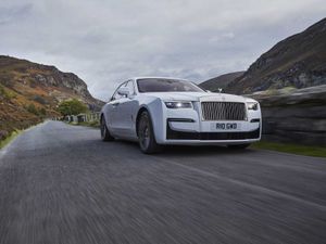Supporting image for story: First Drive: The Rolls-Royce Ghost takes luxury performance to a new level
