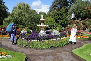 Shropshire Youth Theatre will be performing Alice in Wonderland in the Dingle for the event.