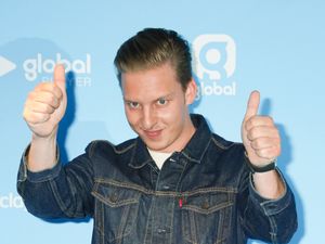 Supporting image for story: George Ezra on track to bypass Harry Styles for third number one album