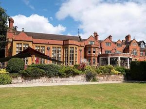 Supporting image for story: Luxury hotel in Wolverhampton rules out housing asylum seekers after rumours