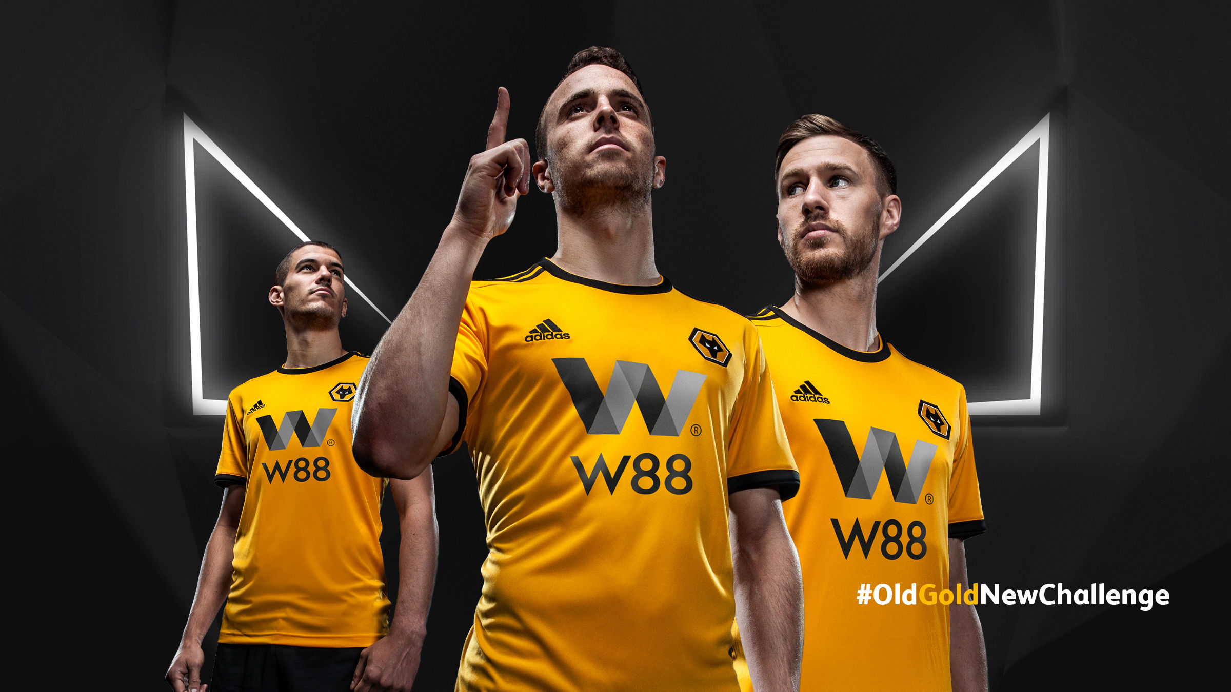 シャツ Wolves Forever Emmitt Football Wolves Forever Emmitt Football - メルカリ