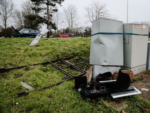 Supporting image for story: New 'intelligent' temporary traffic lights being installed at crash-hit Shrewsbury roundabout
