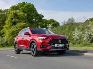 Supporting image for story: Updated MG HS SUV goes on sale