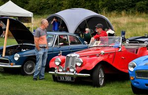CANNOCK COPYRIGHT NATIONAL WORLD TIM THURSFIELD -09/08/25
Hednesford Summer Festival at Hednesford Park. Some of the vintage and classic cars on display