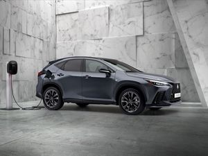 Supporting image for story: New Lexus NX revealed with overhauled interior and plug-in power