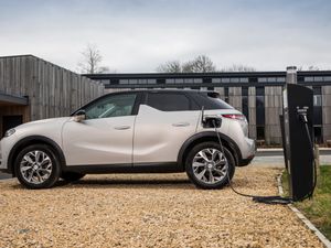 Supporting image for story: Why EV owners should be careful charging their car on the street