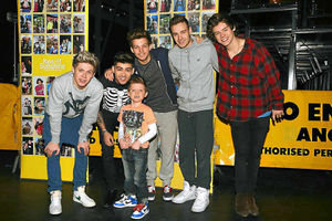 Supporting image for story: Jonah, 5, meets his pop idols One Direction