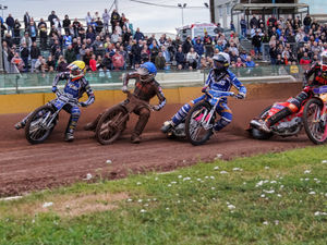 Supporting image for story: Wolves out to extend their unbeaten start