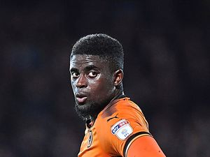 Supporting image for story: Alfred N'Diaye praises Wolves team mates