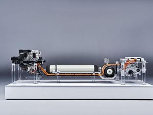 Supporting image for story: BMW releases hydrogen powertrain details
