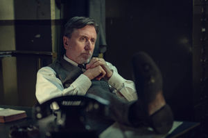Tim Roth as Beckett in Peaky Blinders: The Immortal Man. Photo: Robert Viglasky/Netflix