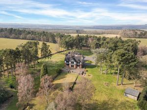 Supporting image for story: Stunning seven-bedroom house where Wizard frontman wrote 'I wish It could be Christmas everyday' available to buy for £2m near ancient village in Dudley