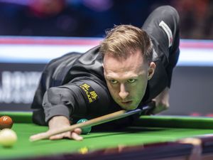 Supporting image for story: Judd Trump sees off John Higgins in UK Championship last-frame decider
