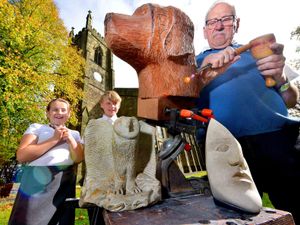 Supporting image for story: Netherton pupils given a lesson by sculptors