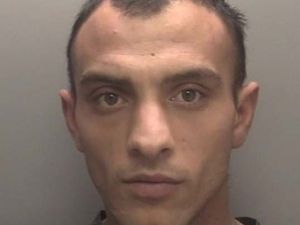 Supporting image for story: Duo wanted after spate of Sandwell and Birmingham break-ins